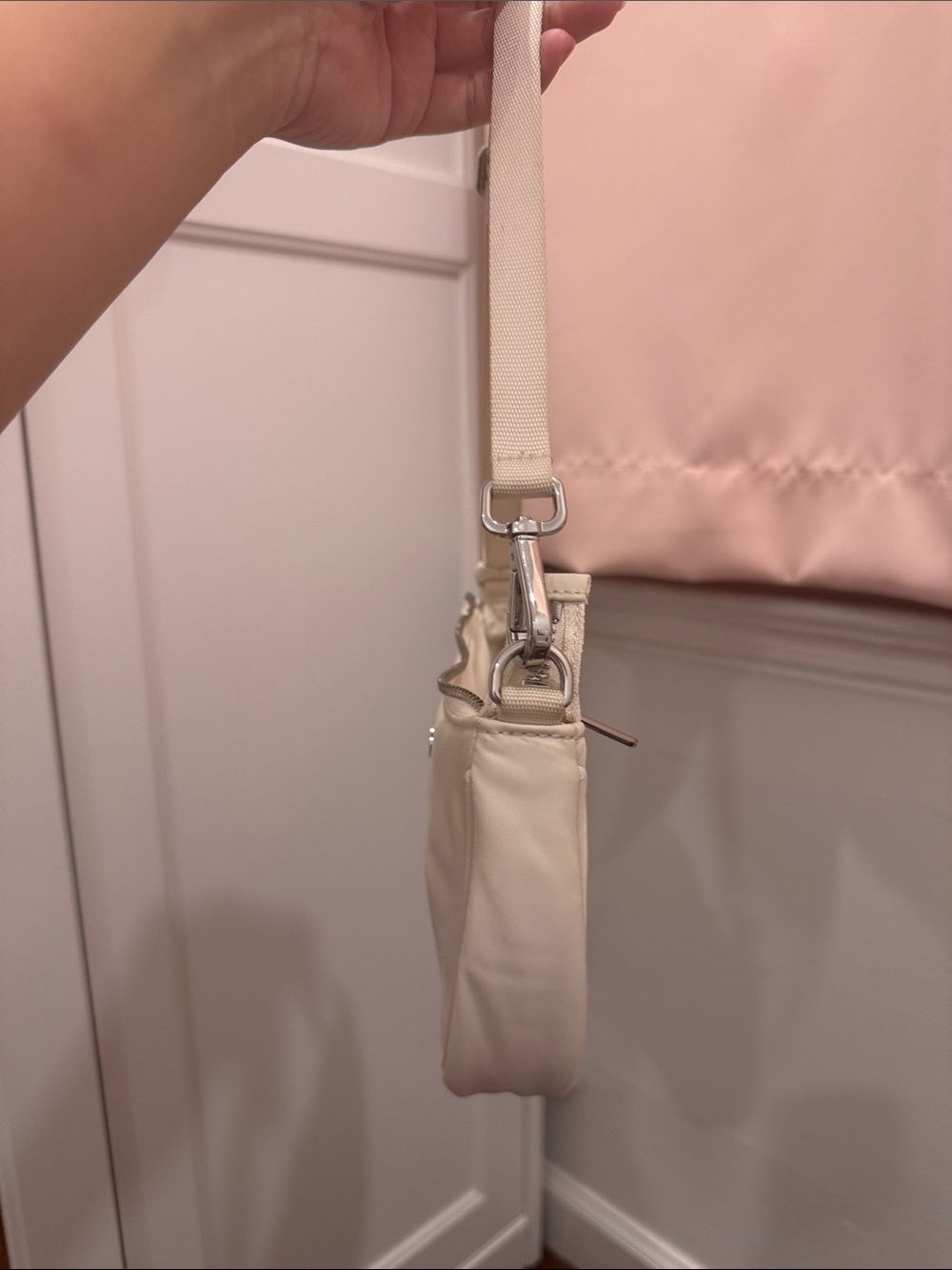 lululemon athletica Cream Shoulder Crossbody Bag - Picture 5 of 5